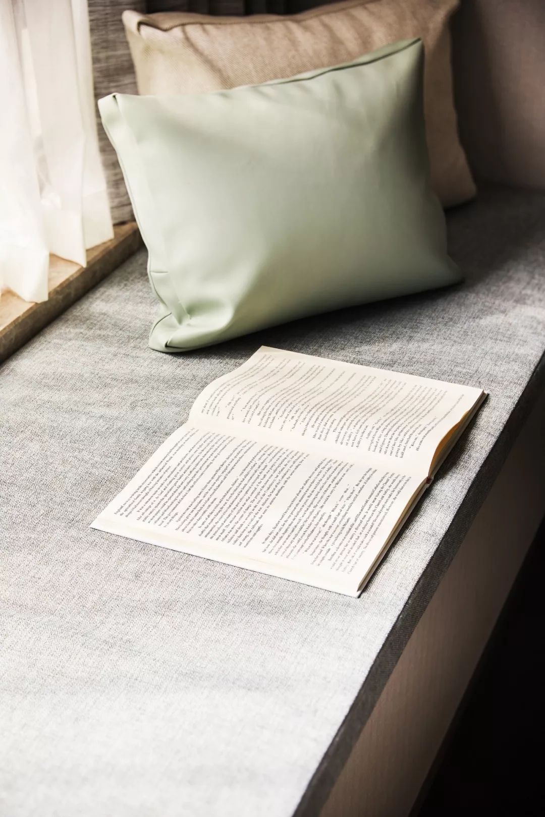 温柔不失高级的现代简约风住宅,住宅的现代简约主义风格