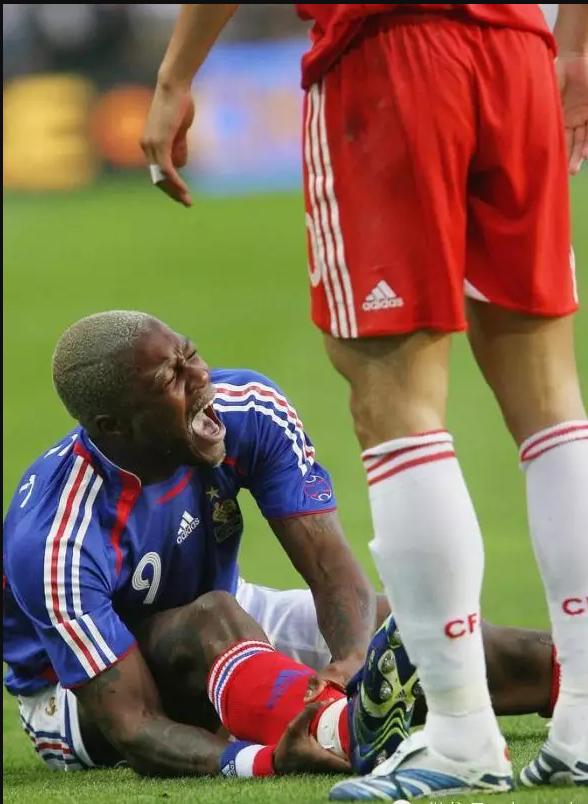 足坛退役最晚的人,足坛现役老将球员排名前十