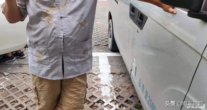 6.8米厢货车司机真实收入,开4米2货车司机收入怎么样