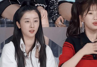 虞书欣纯欲风穿搭,虞书欣新造型粉色衣服头发怎么弄