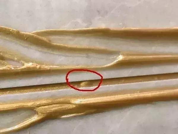 美缝地面为什么有气泡,美缝施工压完缝出现气泡怎么解决