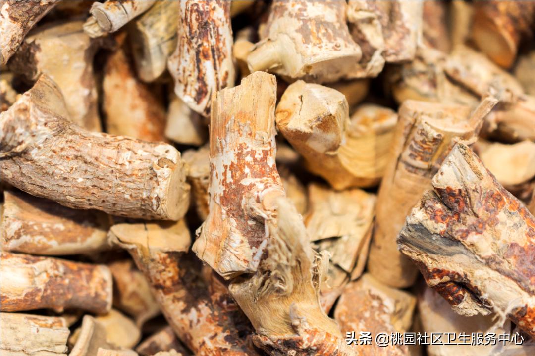 春天皮肤过敏泛红发痒小妙招,春天小孩出现皮肤过敏怎么办