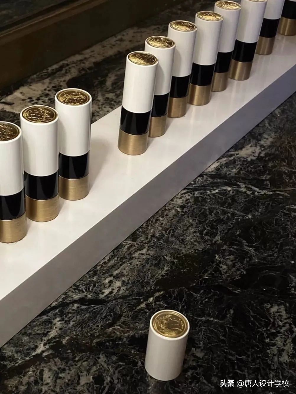 爱马仕口红24小时不脱色持久度高,爱马仕爆款口红