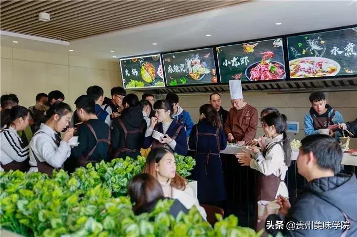 50岁女人餐饮创业项目,如何选择餐饮创业项目