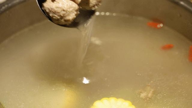 能看到钟楼的美食,看见钟楼的西安美食