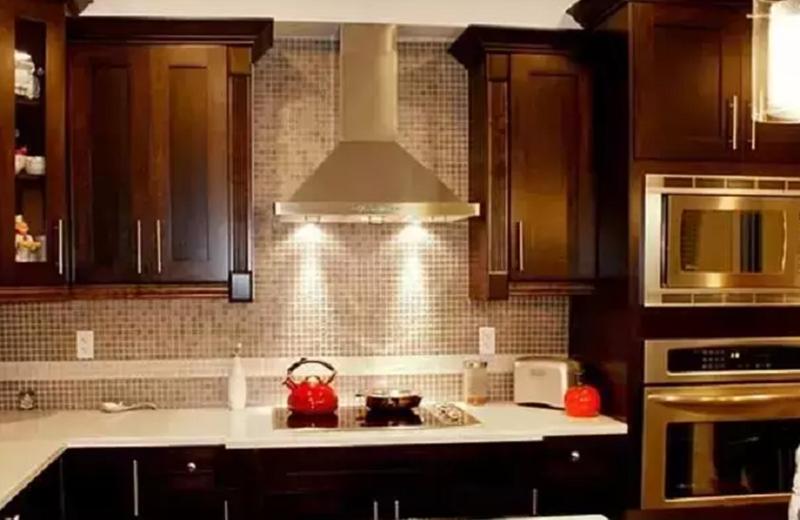 油烟机要买顶吸还是买侧吸,油烟机是买侧吸的还是买顶吸的