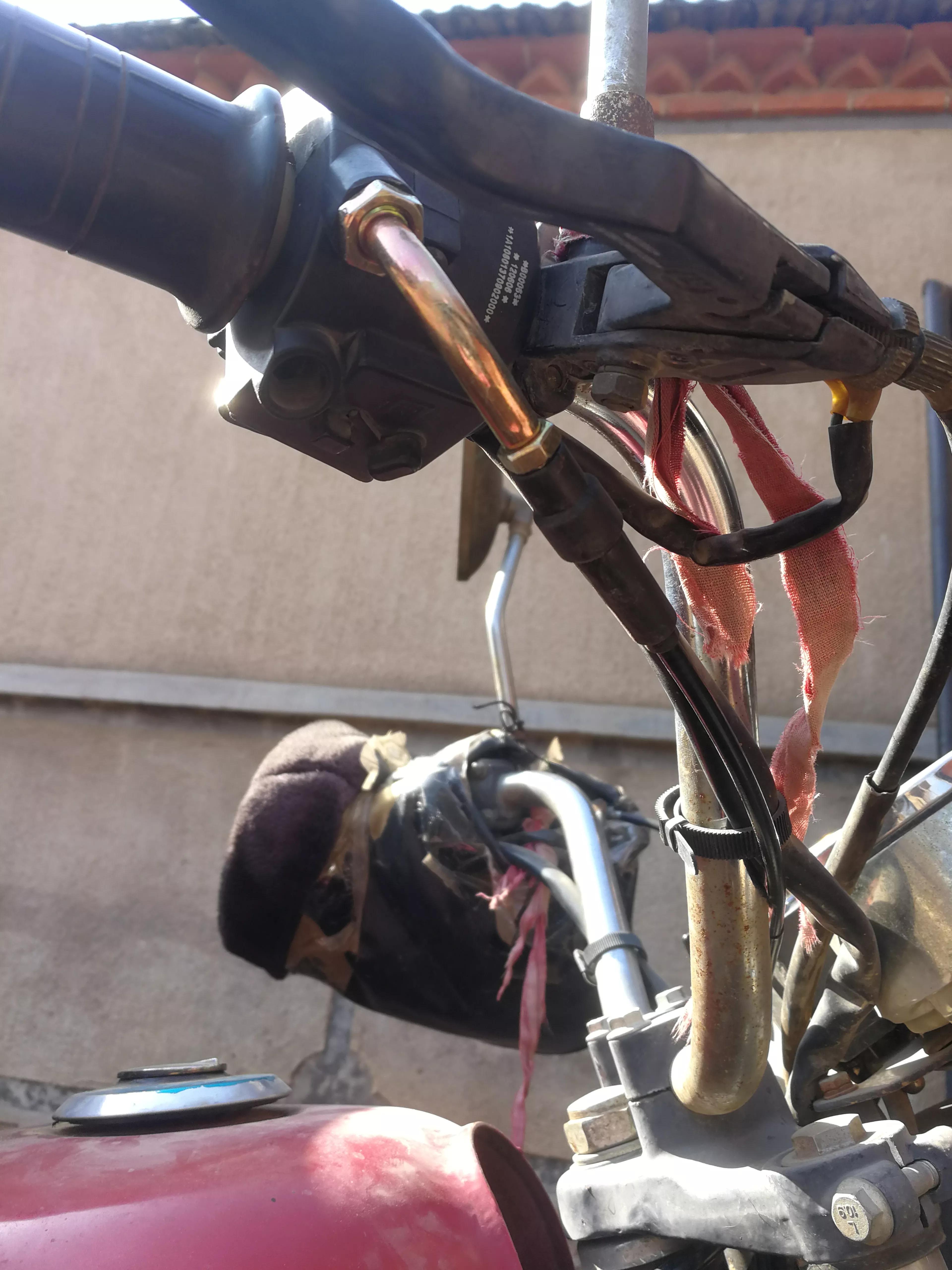 摩托车油门稳住不动转速忽高忽低,摩托车怠速忽高忽低电喷