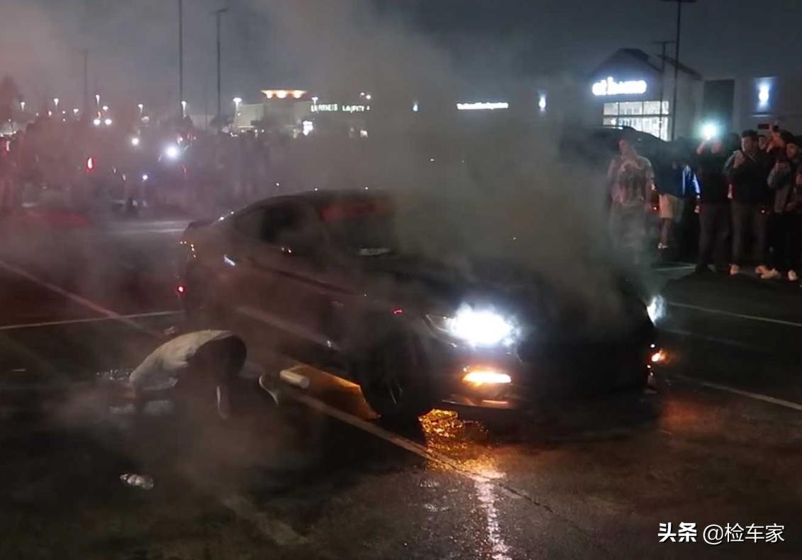 不到20万买福特大六座suv真香,不到30万的福特野马