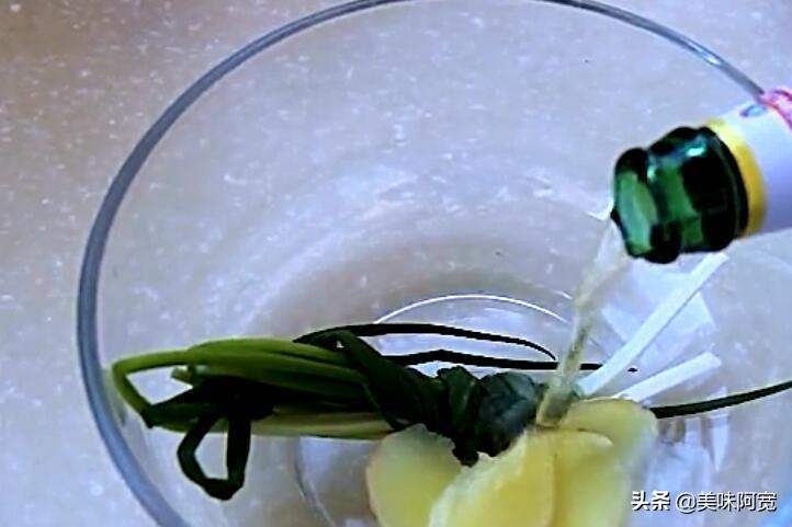 炖鱼的鱼汤好喝,炖鱼如何炖出奶汤