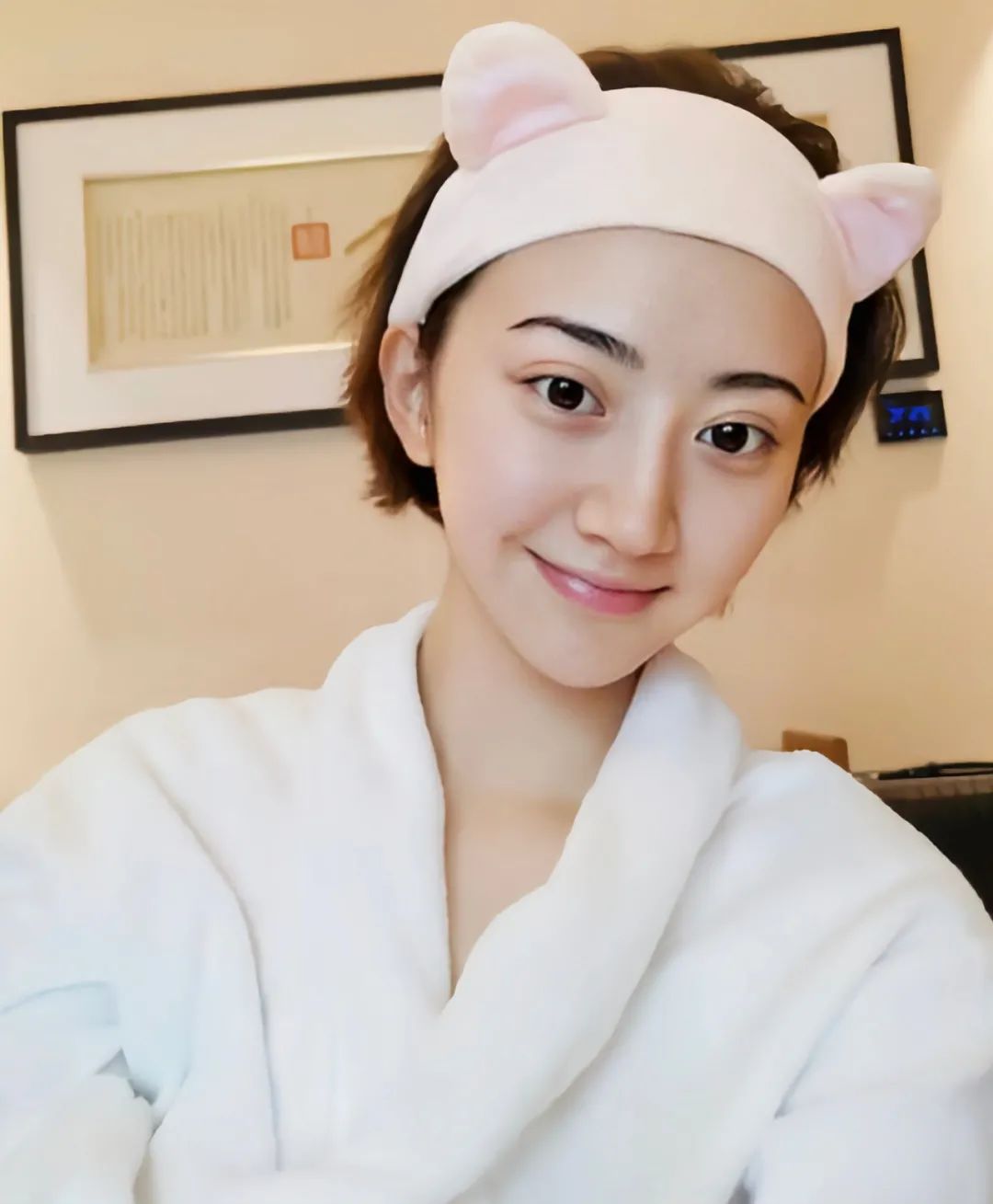 “资源大咖”景甜的失败上位史，和她背后的“大人物”男友们