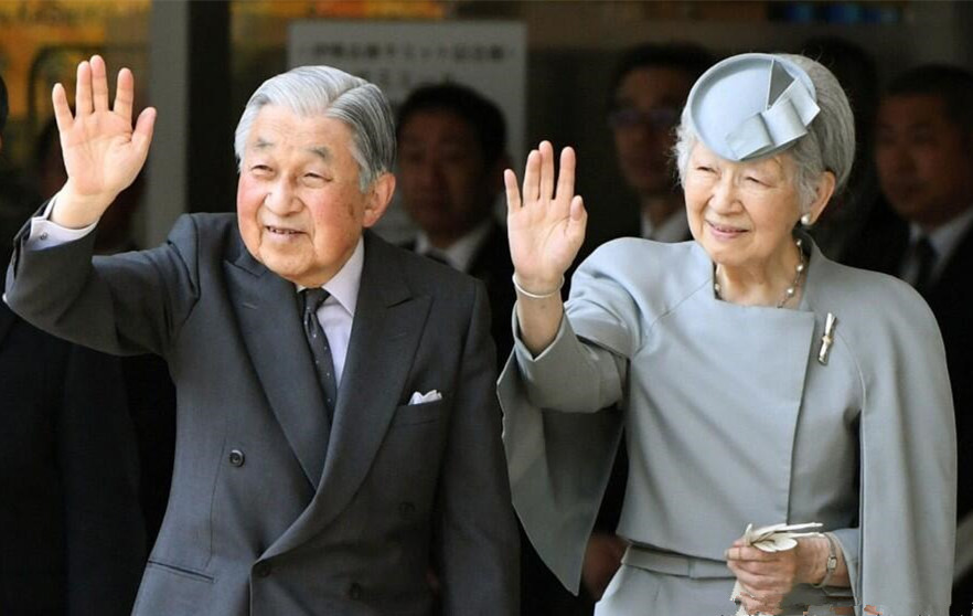 明仁天皇退位后，皇后美智子要改称皇太后吗？