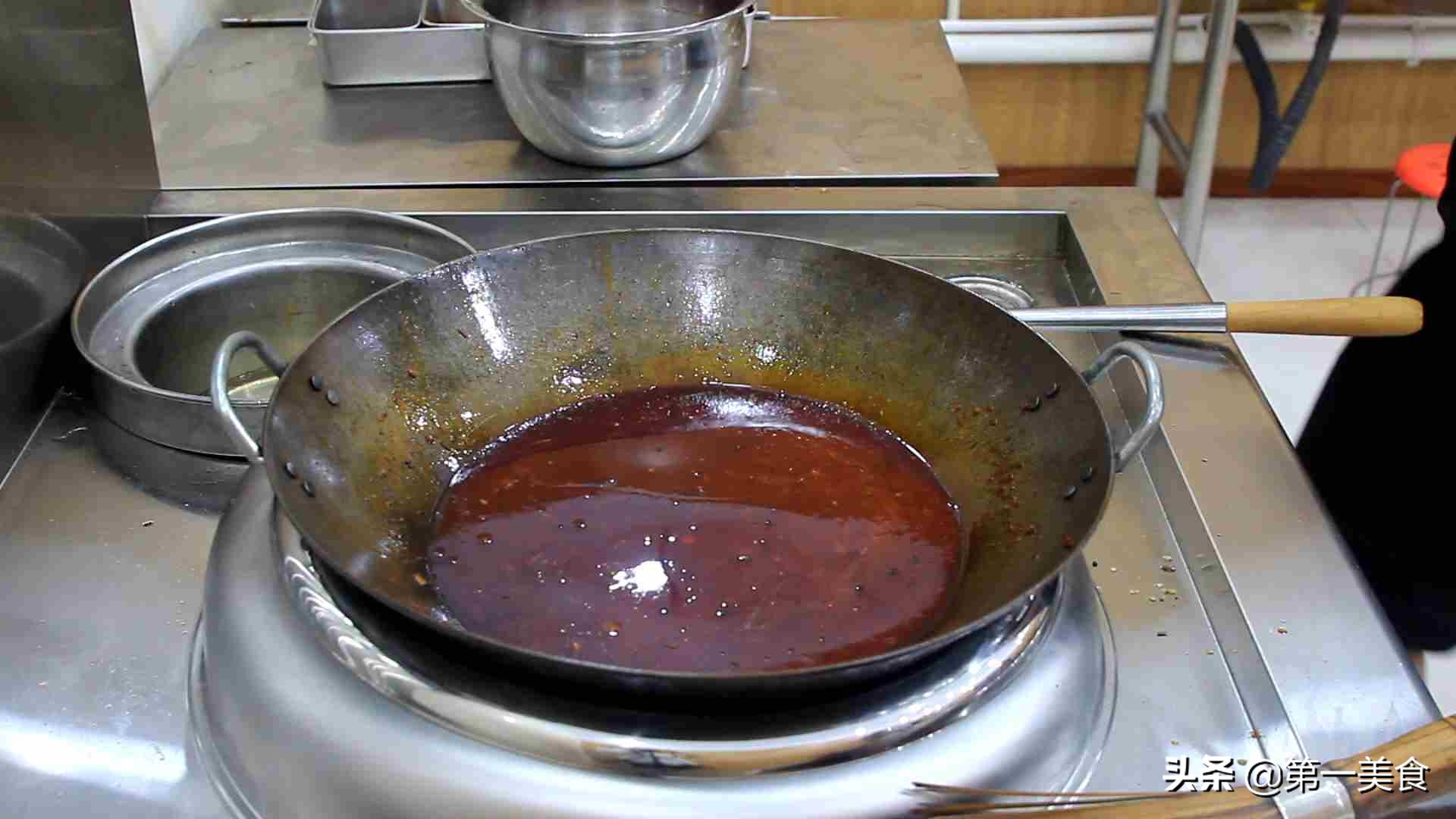 厨师长教底料,教你一个火锅底料的熬制方法