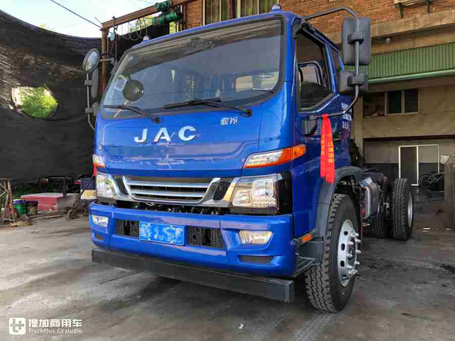 骏铃v6轻卡车重载版,江淮骏铃v6排半轻卡底盘