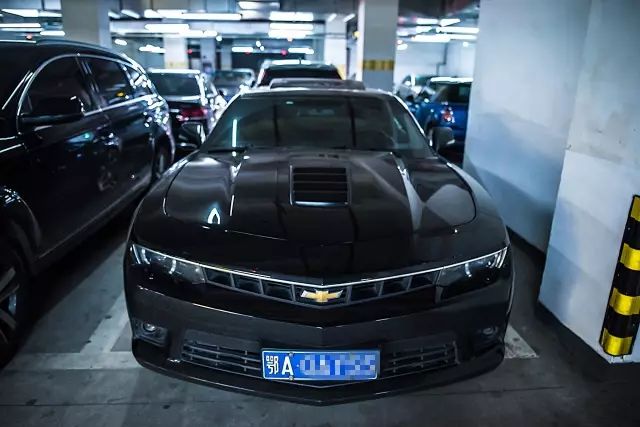 武汉豪车的视频,武汉最豪停车场