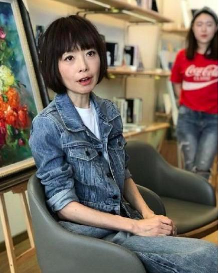 谢娜张杰杨幂刘恺威李小璐贾乃亮,杨幂被爆瘦成纸片人