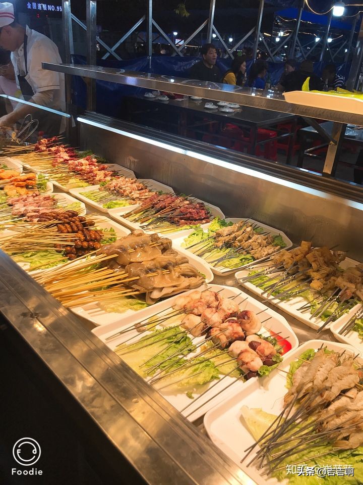 在东北吃饭是一种什么体验,跟东北人吃饭是什么体验