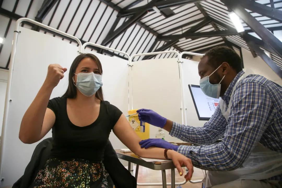 英国为什么打了疫苗疫情还反弹,英国疫苗接种最新消息