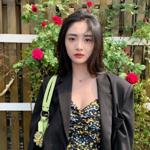 夏日油皮气垫推荐，跟着周洁琼买薇安蔻小粉水抗糖气垫不踩雷