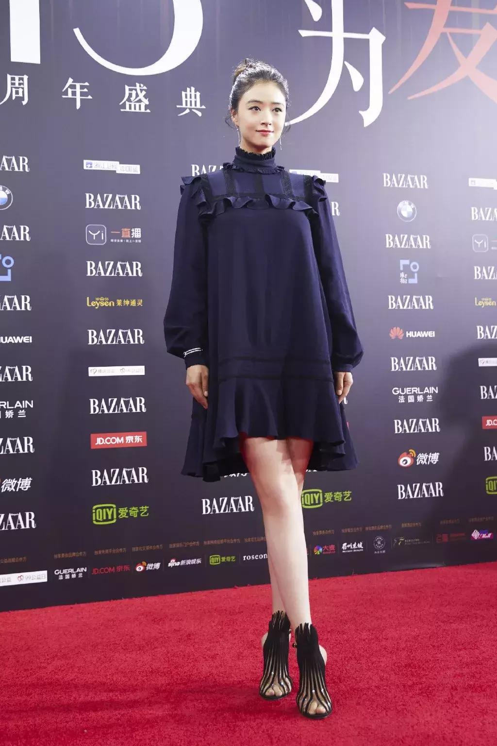 狐狸系穿搭,狐狸系女生适合的穿衣风格