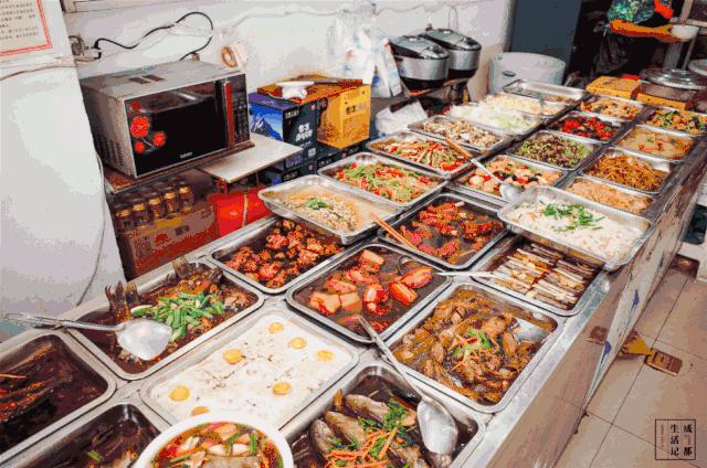 荷花池美食一条街,荷花池一条街美食