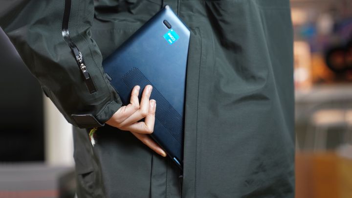 科技服男,科技男服