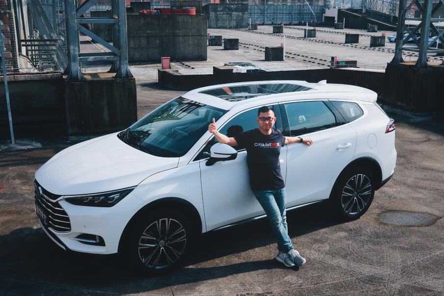 瑞虎8plus和唐dmi对比,10万元左右7座suv吉利豪越