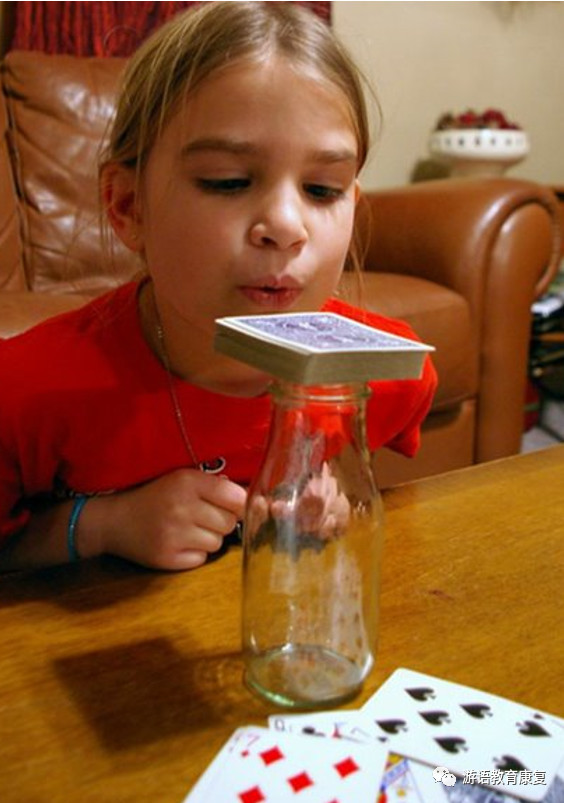 1岁宝宝吹气游戏大全,教宝宝说话这2个小游戏简单有效