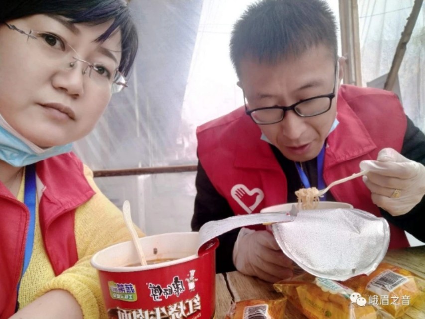 写给康安医院里那些拒绝吃盒饭的同胞