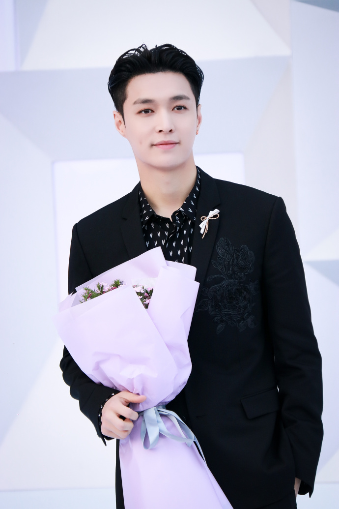 张艺兴上billboard榜单贾斯汀,billboard排行榜张艺兴新歌