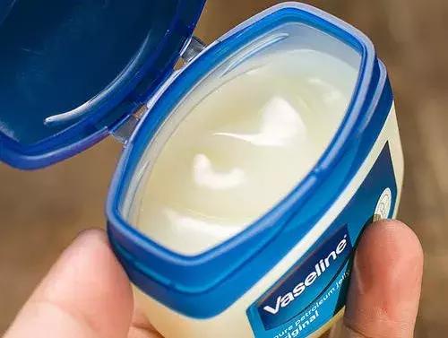 鞋子磨脚怎么处理好看,运动鞋子磨脚后跟怎么处理妙招