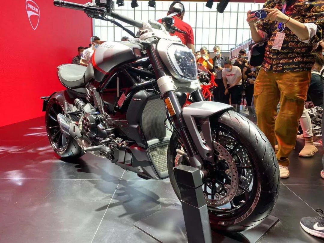 北京车展|杜卡迪大魔鬼新款售价263000元,Monster950也有亮相
