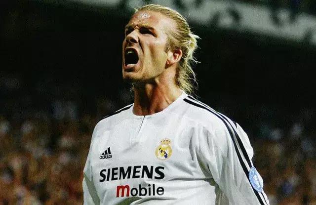 贝克汉姆小七亲嘴,贝克汉姆亲吻小七引争议你怎么看