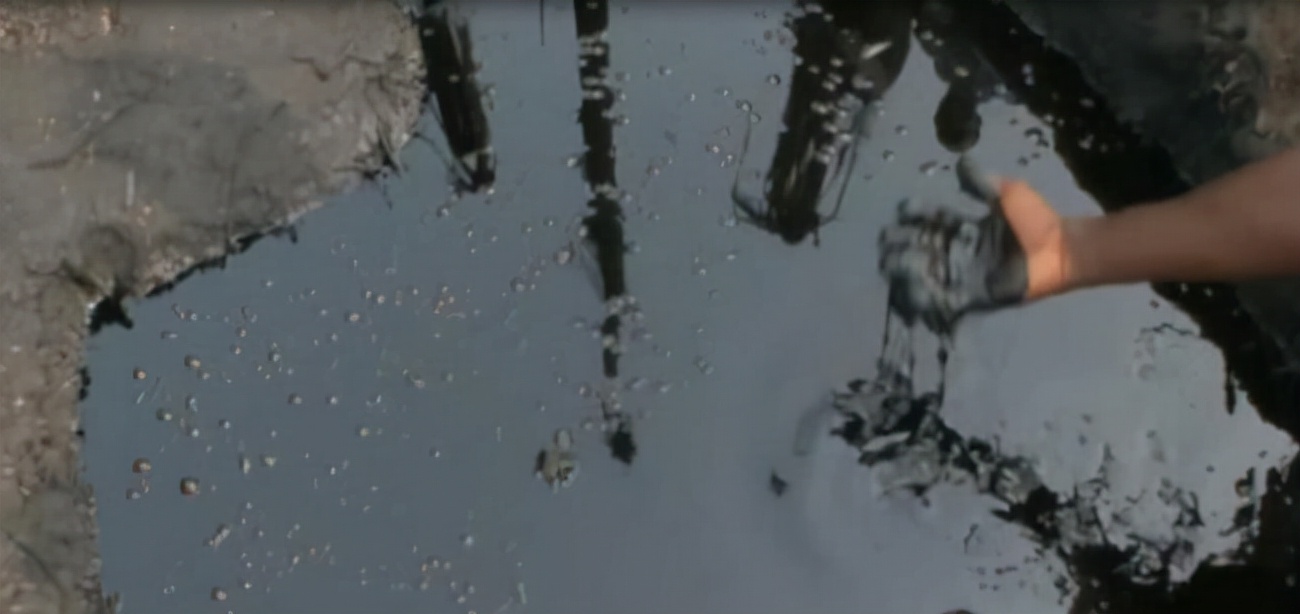 非洲偷石油有多疯狂？高危钱多每升仅卖4元，一年狂赚500亿