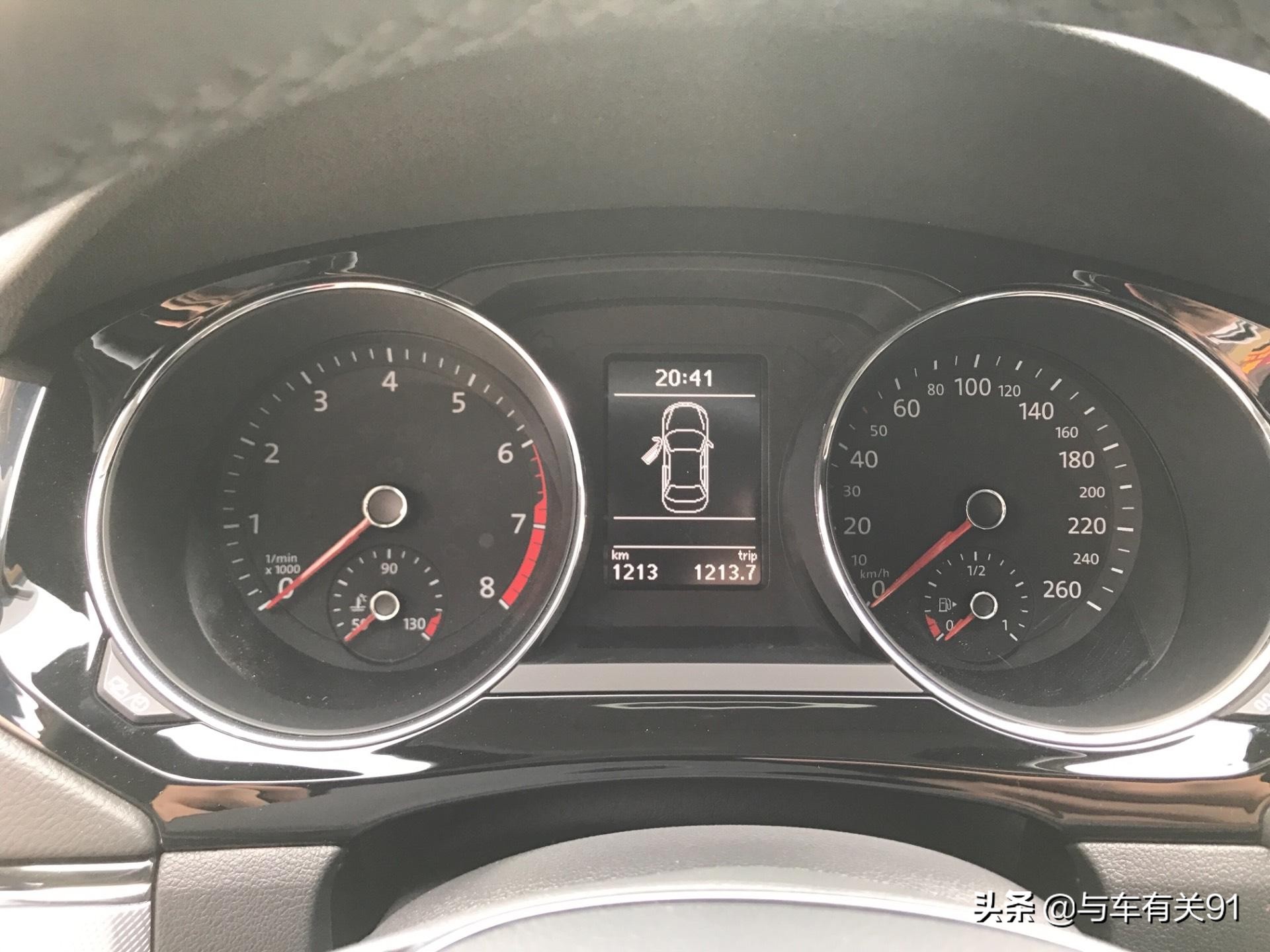 半合成机油必须5000公里换吗,一年跑不到5000公里要换机油吗