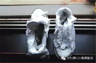 衣服弄脏了要用什么东西洗掉,衣服有静电粘的脏东西怎么去除