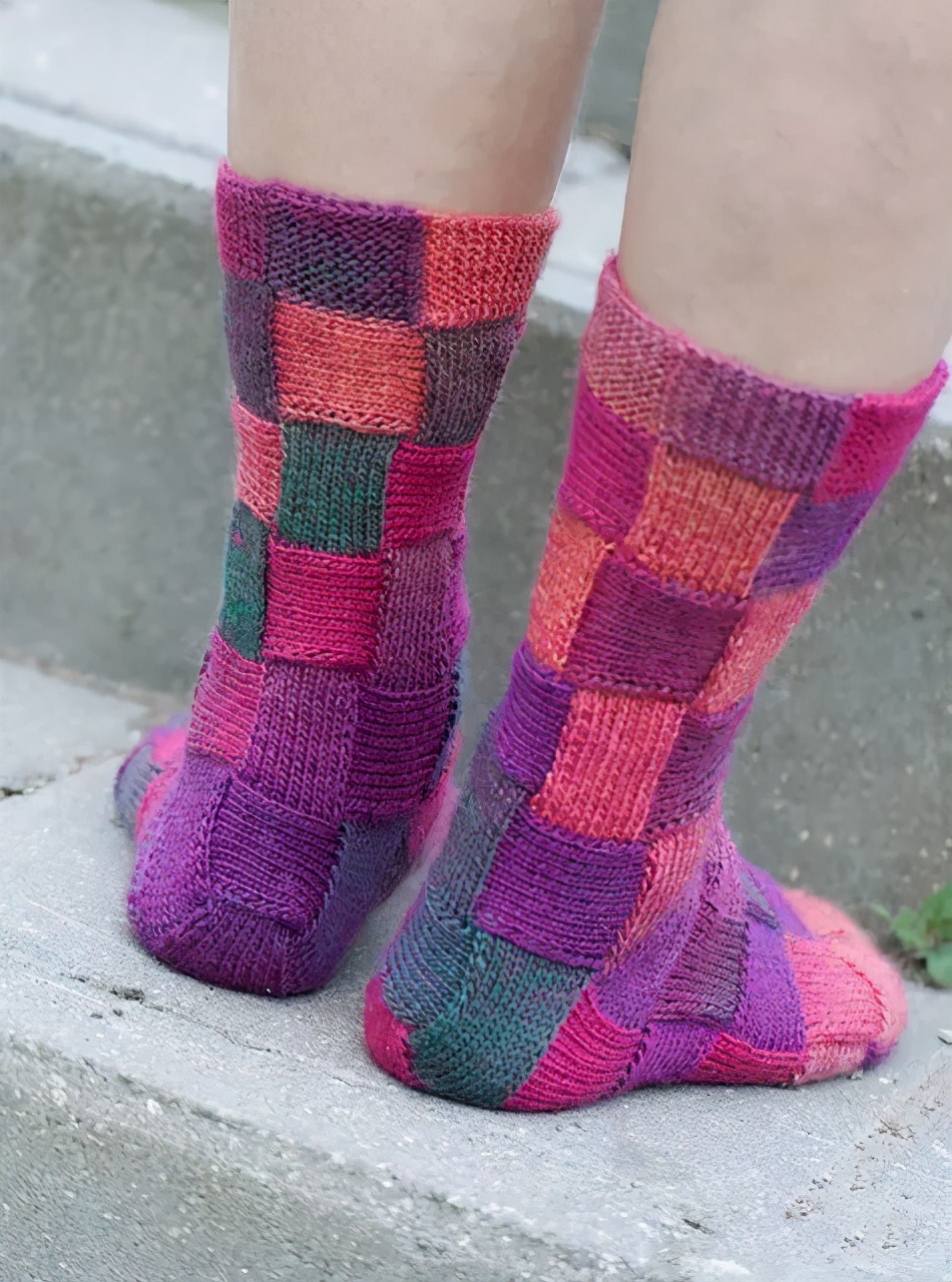 自己织的毛线袜,在家穿的毛线袜怎么织