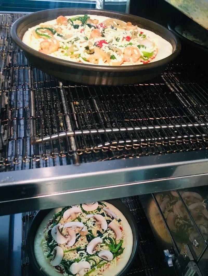 开披萨店需要什么建议,开披萨店都用什么设备