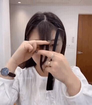 剪刘海剪得像西瓜头一样怎么办,剪刘海像没有剪一样