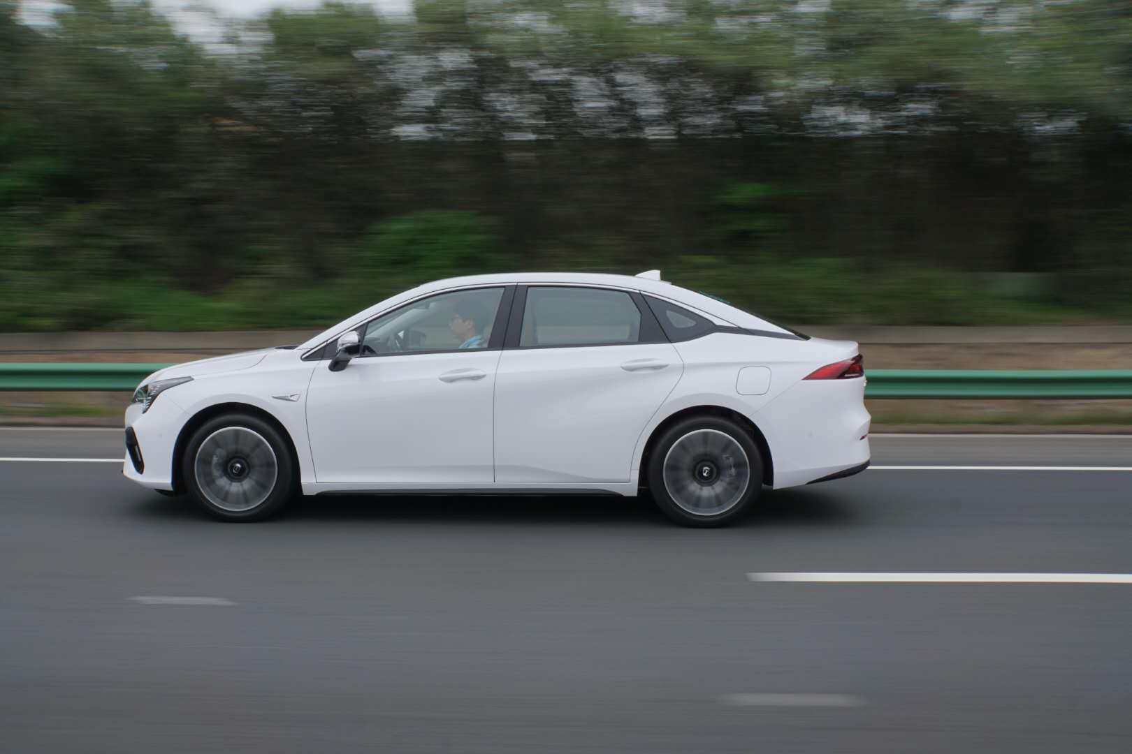 有面的新能源车,有新能源的电动汽车