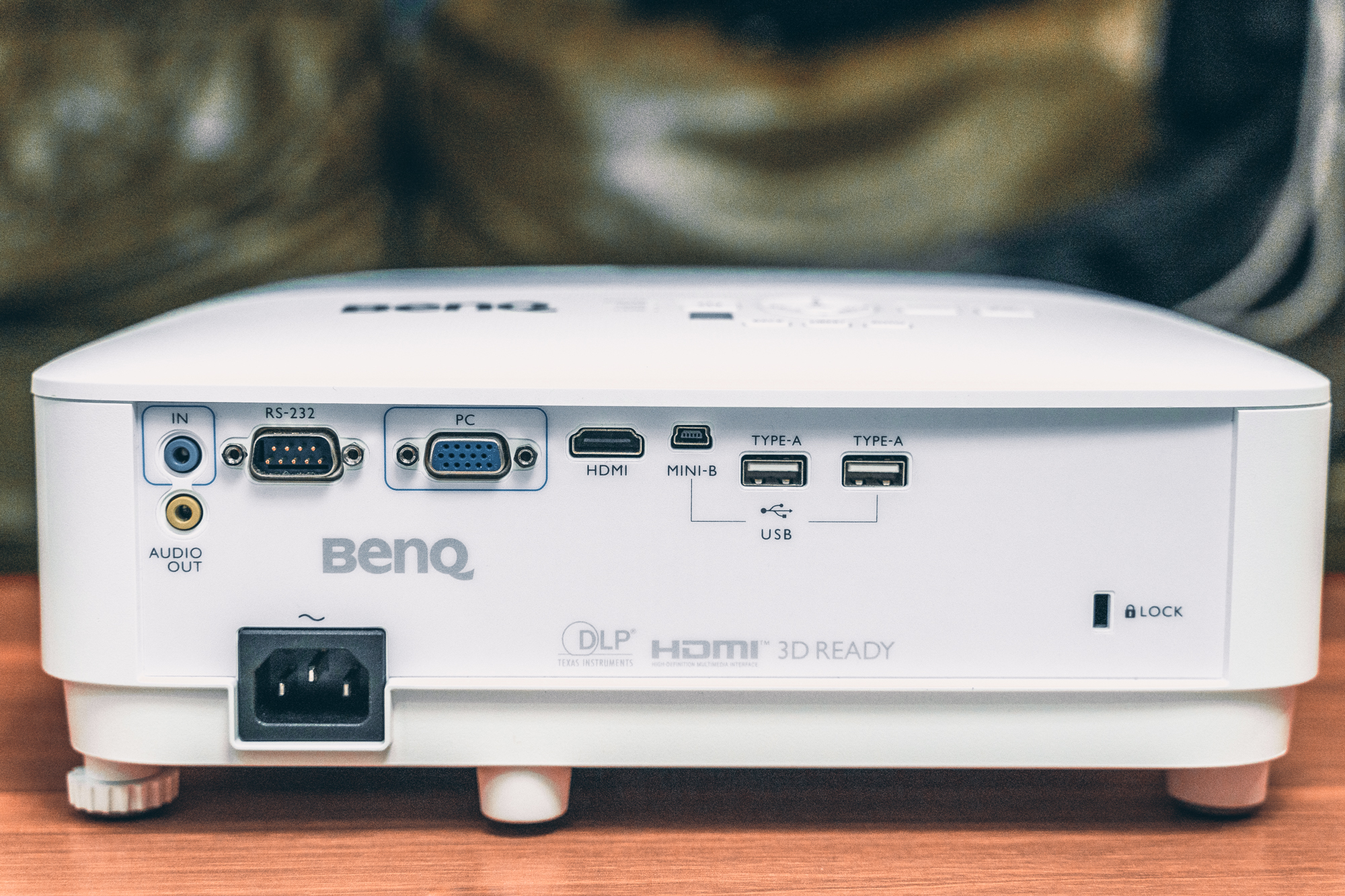 明基i707投影如何调整最佳,明基i750投影缺点