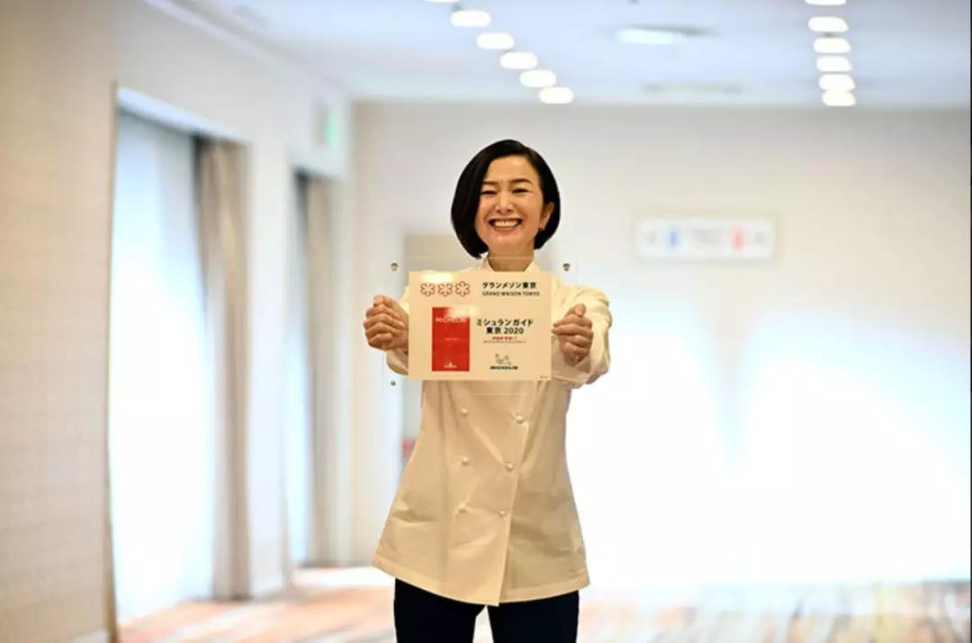 东京大饭店木村拓哉吃东西,木村拓哉东京大饭店好看吗