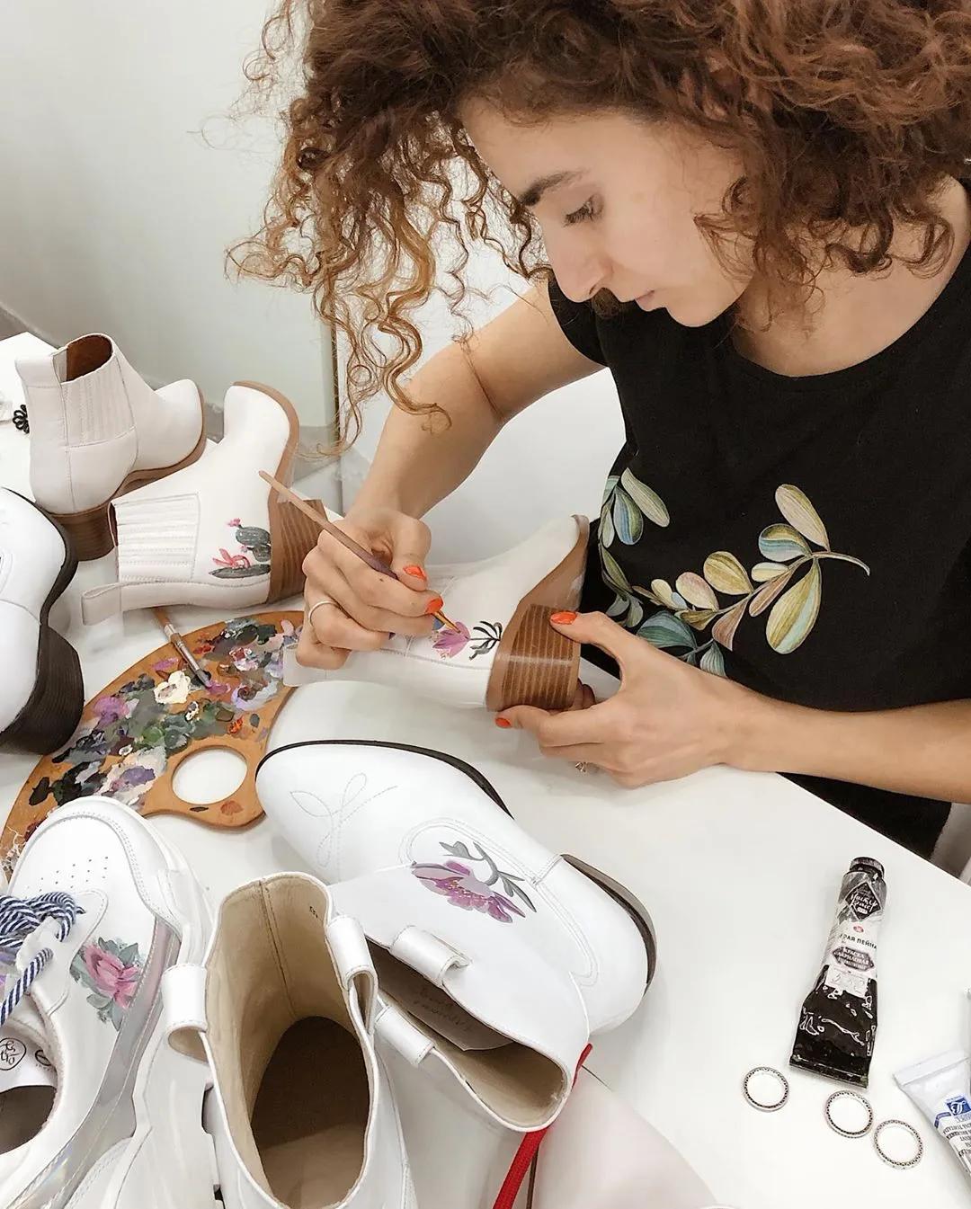 花卉墙绘,墙绘花卉色彩作品