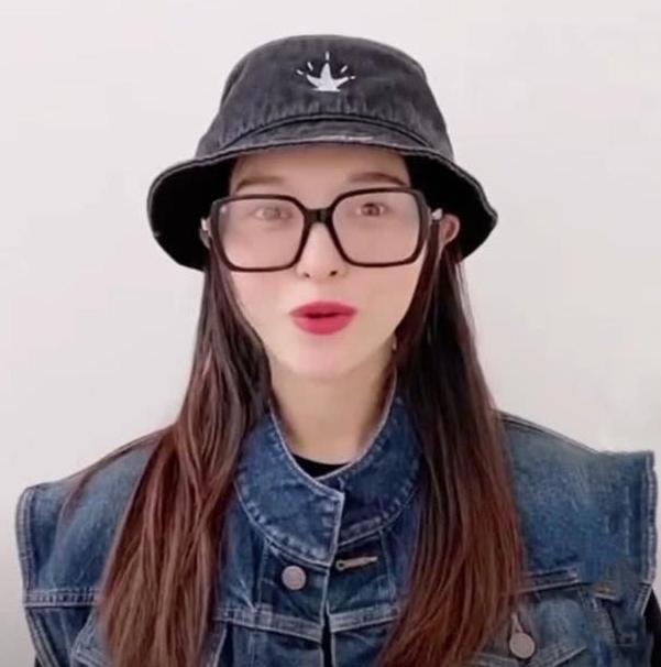 唐嫣古装红衣画眉,唐嫣孕期状态是什么样子的