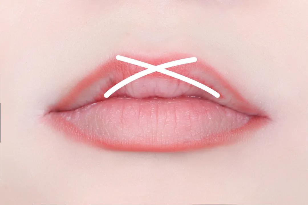 一分钟学会五种最热门唇妆,新手唇釉唇妆简单教程