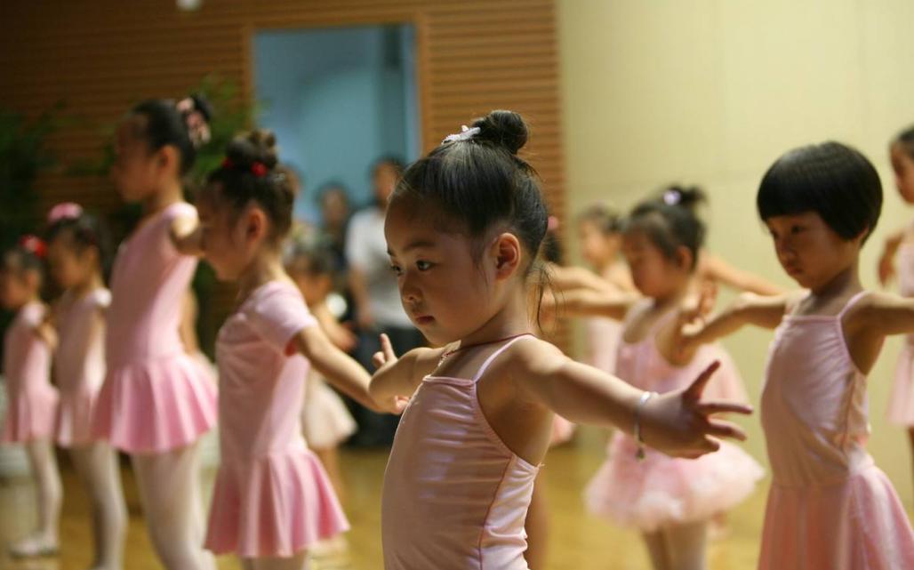 孩子的性格很执拗怎样才能改变,孩子性格执拗怎么教育