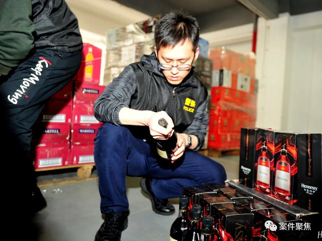 广州假冒lv包案件,首例假冒LV等箱包原材料案告破