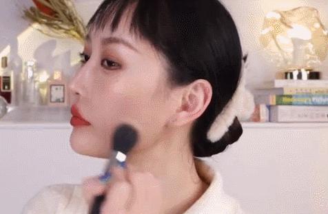 抖音这6个化妆技巧火了，一秒微笑唇也太鸡肋了