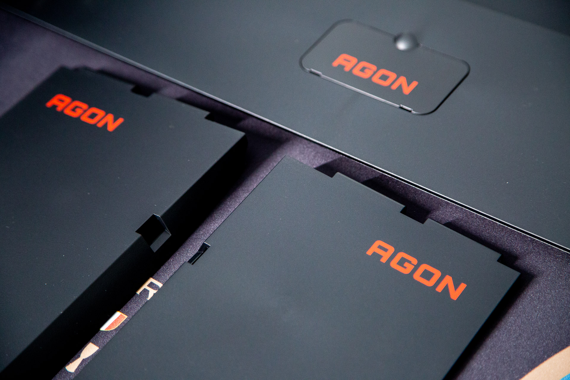 四大金刚接班人——AGON 电竞显示器AG273QG测评