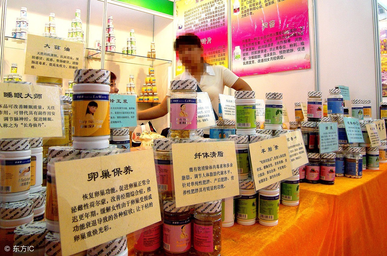 35岁小伙保温杯里泡枸杞,保温杯里泡枸杞90后开始养生