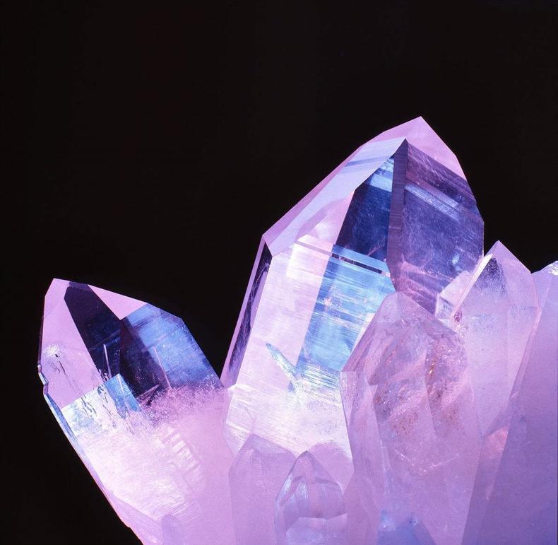 水晶与玻璃的结构区别,水晶的断面与玻璃的区别